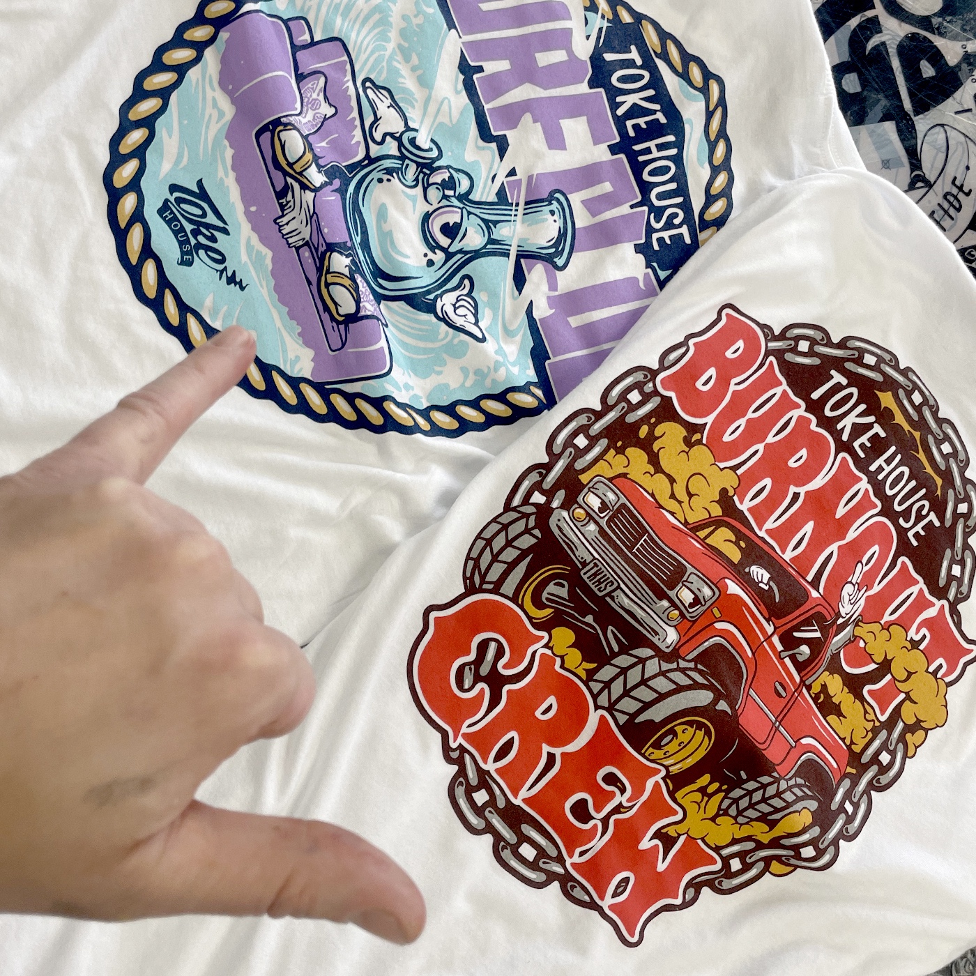 Toke House, Couch Surfer (image 5)